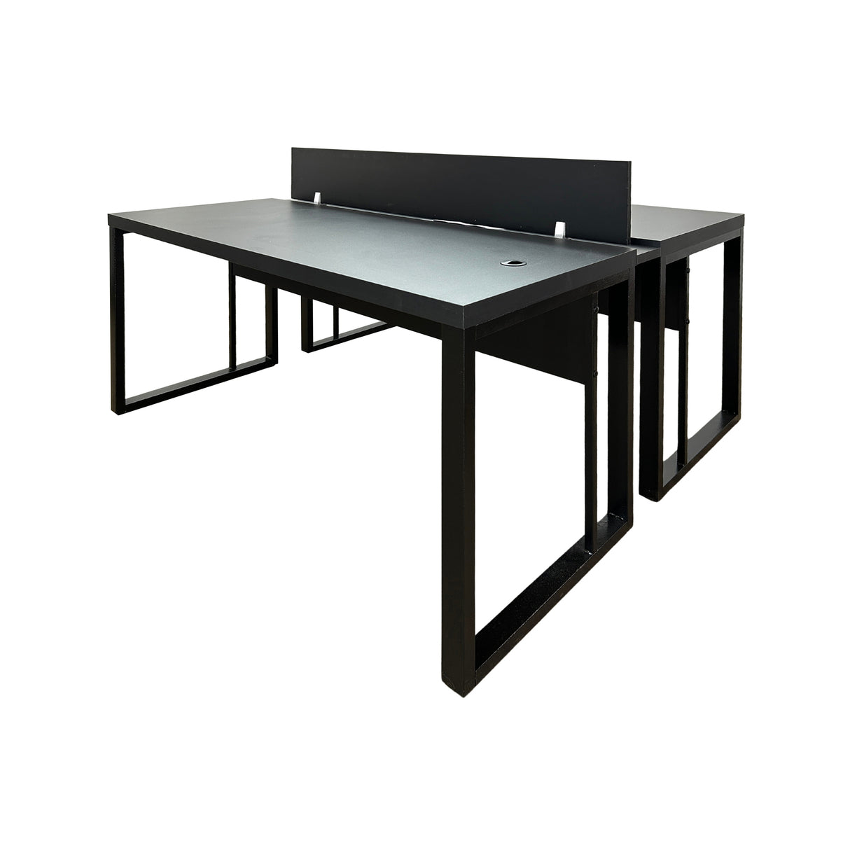 Mesa Plataforma Dupla de 150Lx135P com régua de conectividade e painel divisor em MDP - SM Prime - 76Ax150Lx135P