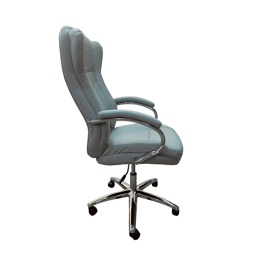 Cadeira de escritório presidente com estofado em PU e base cromada