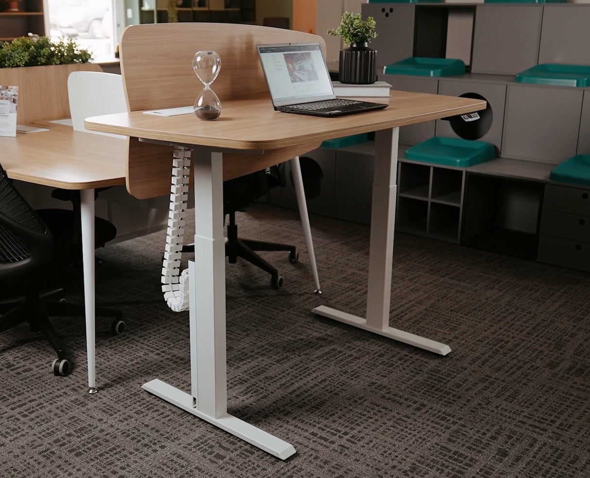 Mesa elétrica orgânica com caixa de tomadas esquerda 72 a 119A X 140L X 70P