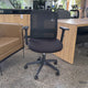 Cadeira de Escritório Aria – Ergonomia, Design Moderno e Conforto Superior